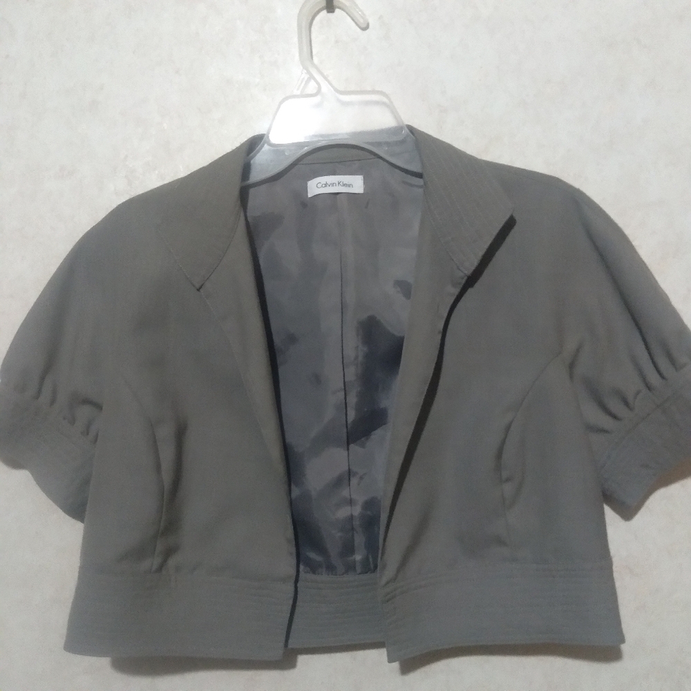 Calvin Klein short sleeve open front blazer size petite (P)